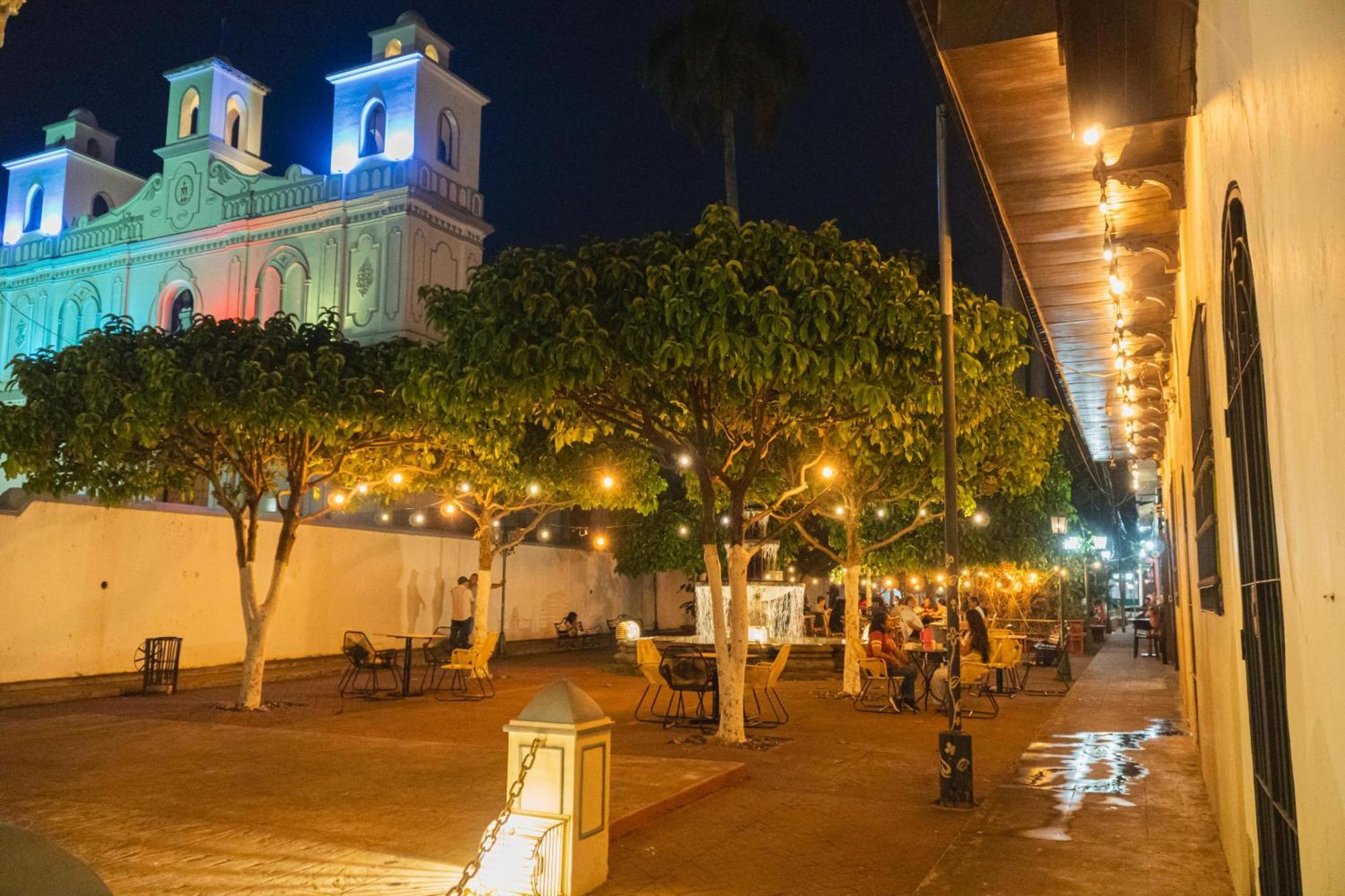 La Casa De Mamapan Hotel Colonial Ahuachapán Dış mekan fotoğraf